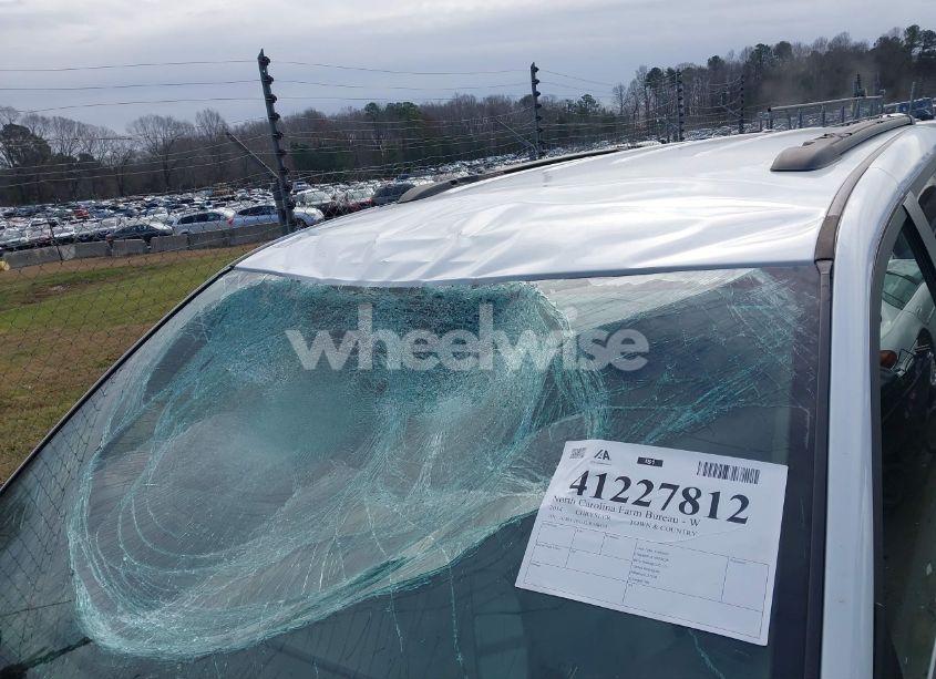 Photo 6 of 2014 Chrysler Town & COUNTRY TOURING (VIN 2C4RC1BGXER348433)