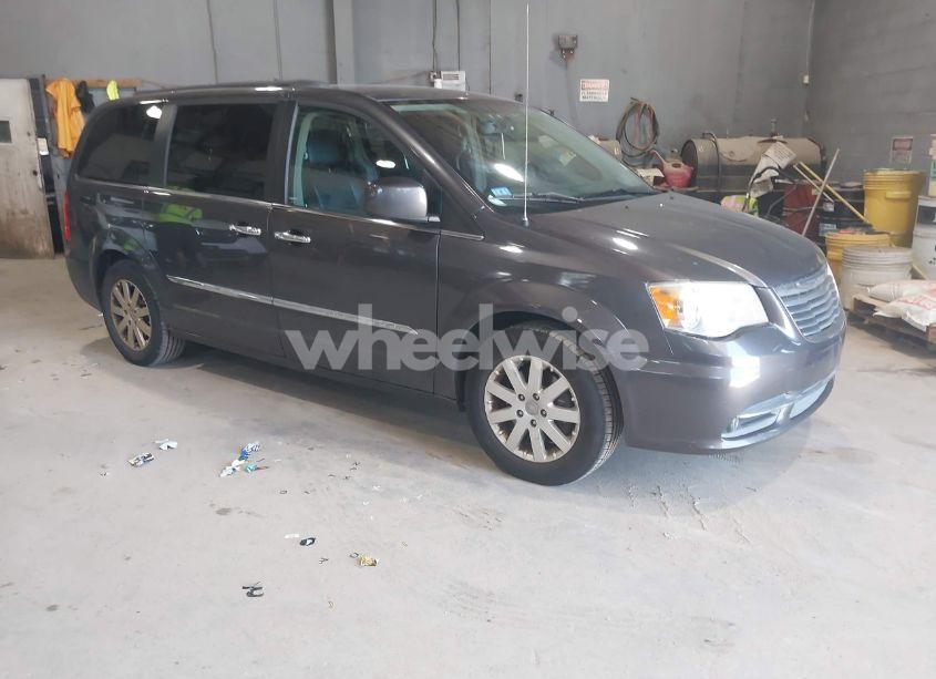 2015 Chrysler Town & COUNTRY TOURING (VIN 2C4RC1BGXFR602434) main photo