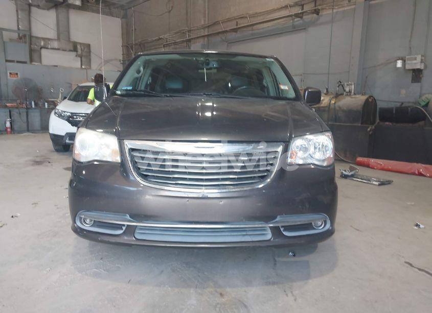 Photo 12 of 2015 Chrysler Town & COUNTRY TOURING (VIN 2C4RC1BGXFR602434)