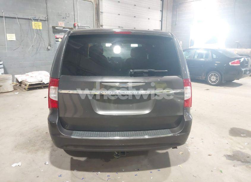 Photo 16 of 2015 Chrysler Town & COUNTRY TOURING (VIN 2C4RC1BGXFR602434)