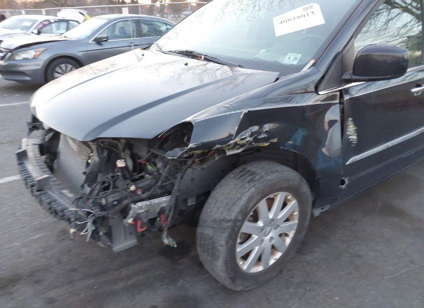 Photo 17 of 2015 Chrysler Town & COUNTRY TOURING (VIN 2C4RC1BGXFR629245)