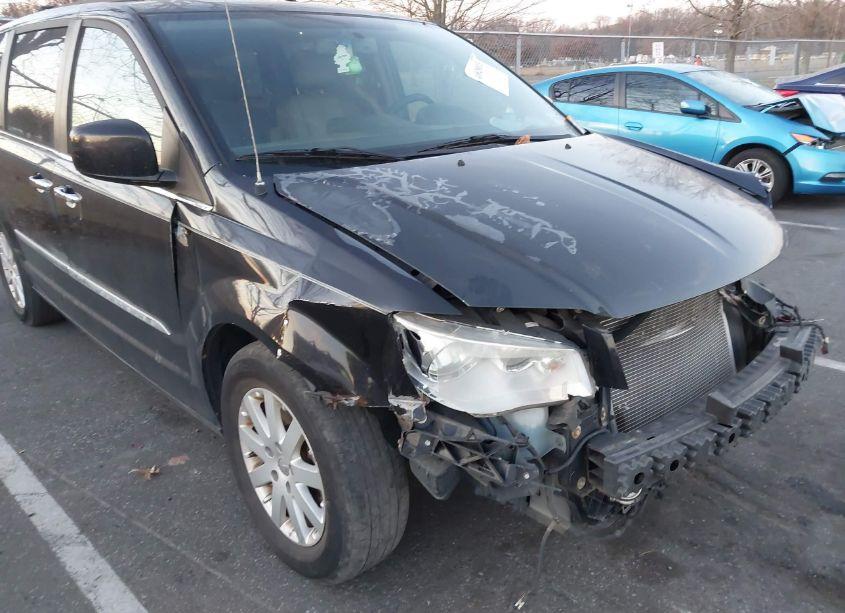 Photo 6 of 2015 Chrysler Town & COUNTRY TOURING (VIN 2C4RC1BGXFR629245)