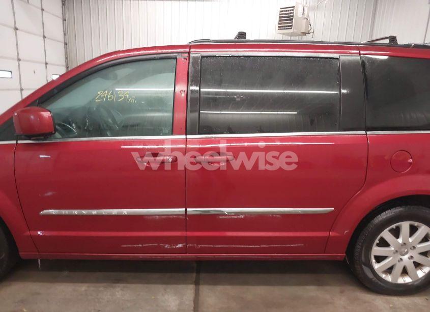 Photo 14 of 2015 Chrysler Town & COUNTRY TOURING (VIN 2C4RC1BGXFR655361)