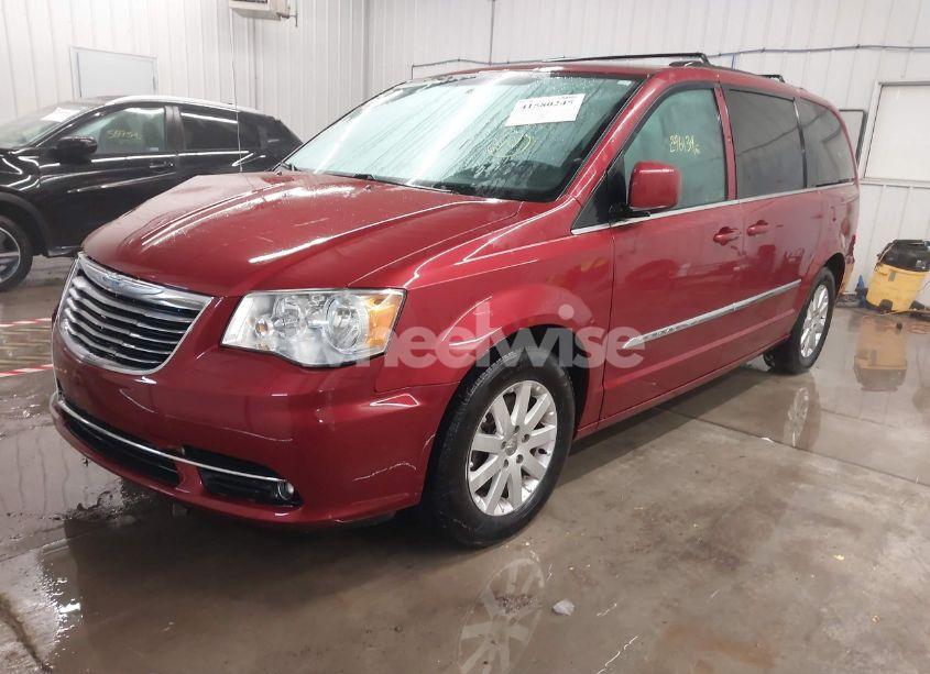 Photo 2 of 2015 Chrysler Town & COUNTRY TOURING (VIN 2C4RC1BGXFR655361)