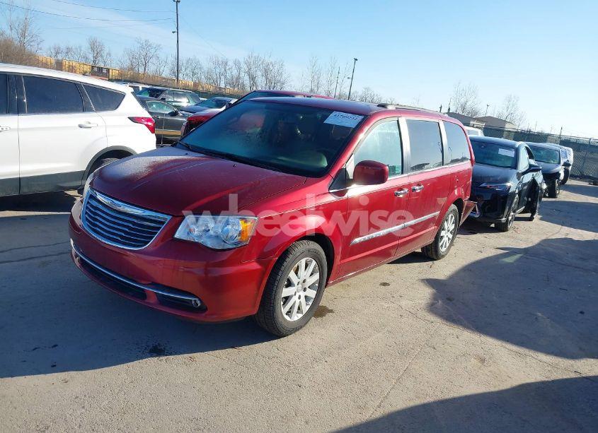 Photo 2 of 2015 Chrysler Town & COUNTRY TOURING (VIN 2C4RC1BGXFR727725)