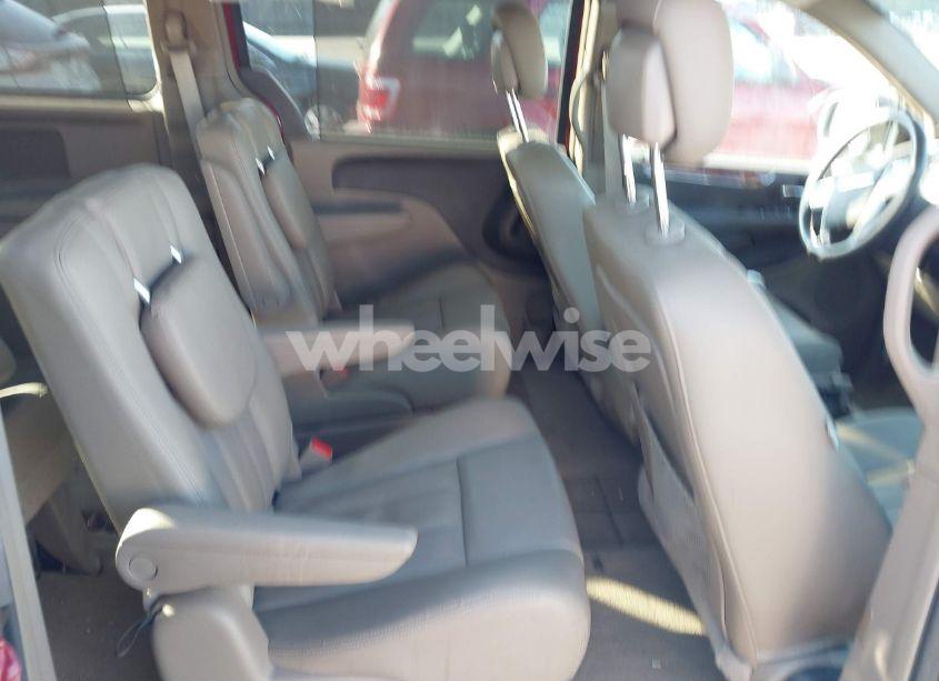 Photo 8 of 2015 Chrysler Town & COUNTRY TOURING (VIN 2C4RC1BGXFR727725)