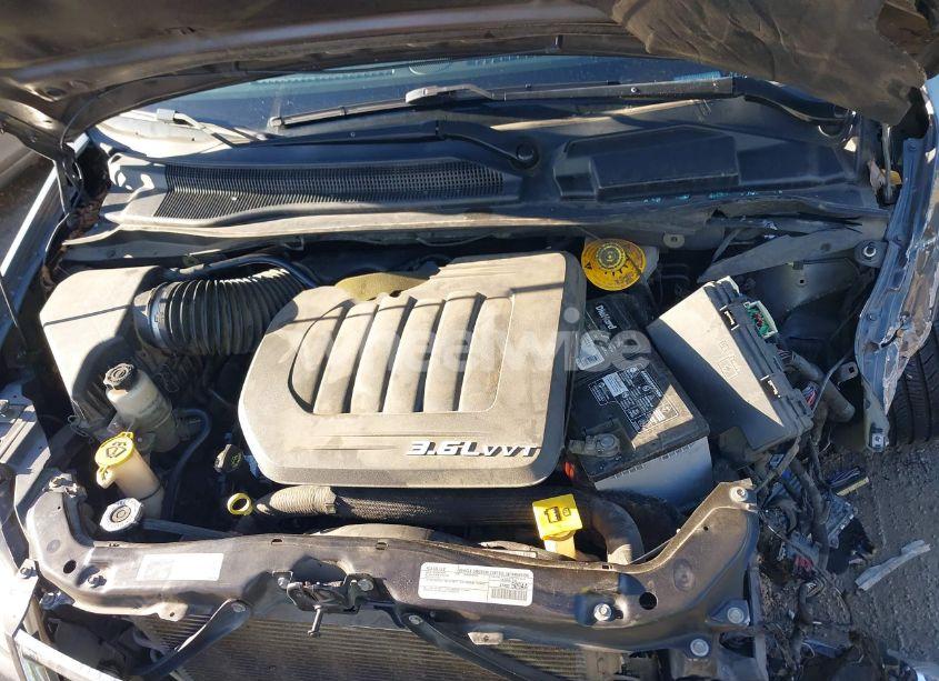 Photo 10 of 2016 Chrysler Town & COUNTRY TOURING (VIN 2C4RC1BGXGR127904)