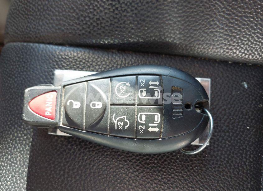 Photo 11 of 2016 Chrysler Town & COUNTRY TOURING (VIN 2C4RC1BGXGR127904)