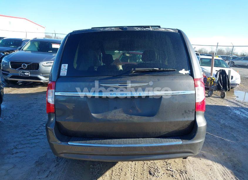 Photo 16 of 2016 Chrysler Town & COUNTRY TOURING (VIN 2C4RC1BGXGR127904)