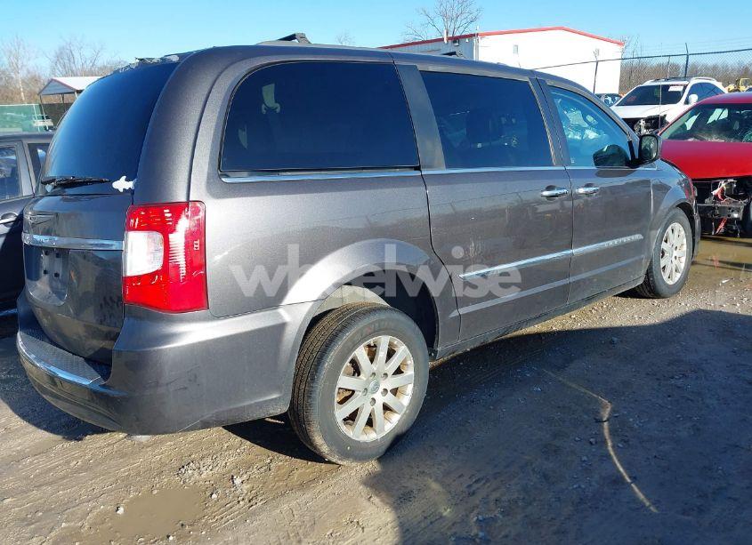 Photo 4 of 2016 Chrysler Town & COUNTRY TOURING (VIN 2C4RC1BGXGR127904)