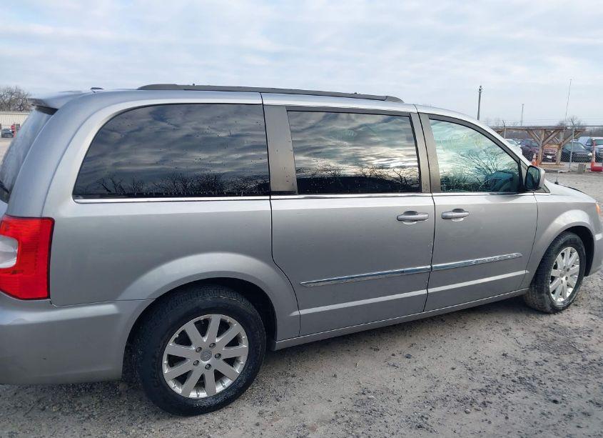 Photo 14 of 2016 Chrysler Town & COUNTRY TOURING (VIN 2C4RC1BGXGR158084)