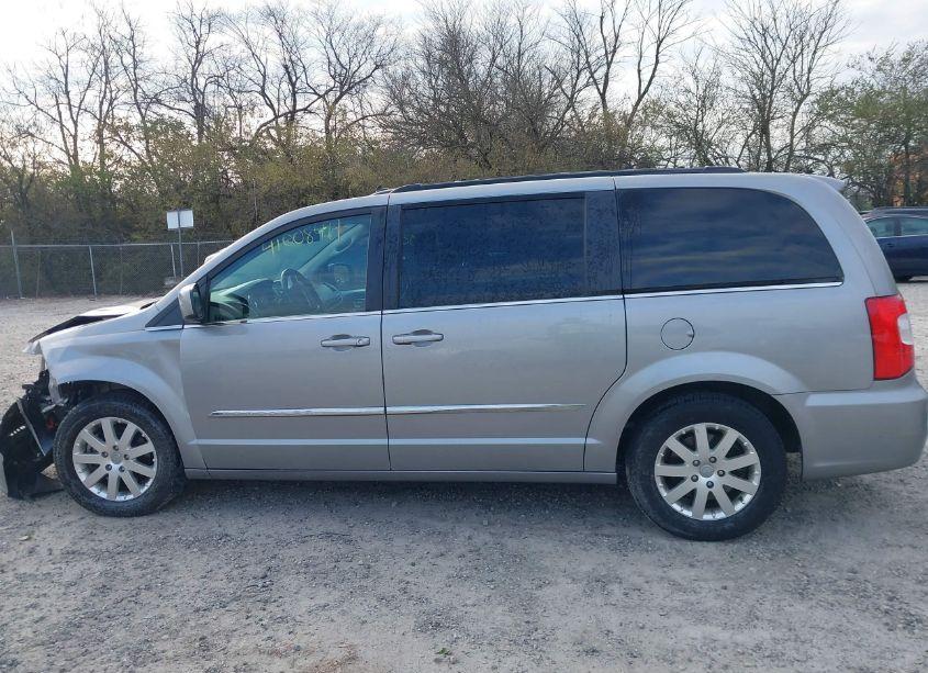 Photo 15 of 2016 Chrysler Town & COUNTRY TOURING (VIN 2C4RC1BGXGR158084)