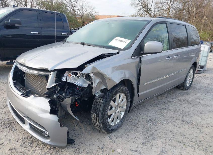 Photo 2 of 2016 Chrysler Town & COUNTRY TOURING (VIN 2C4RC1BGXGR158084)