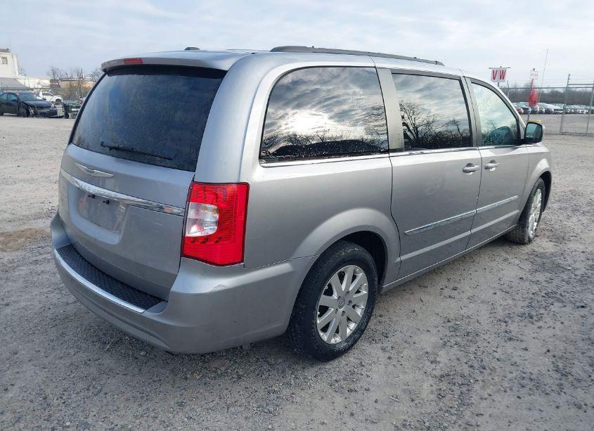 Photo 4 of 2016 Chrysler Town & COUNTRY TOURING (VIN 2C4RC1BGXGR158084)