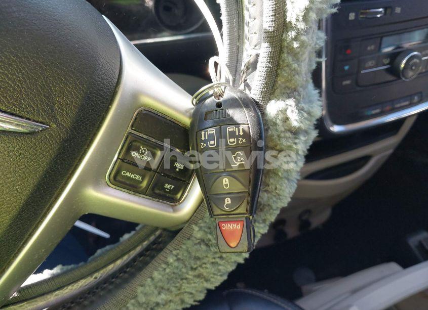 Photo 11 of 2016 Chrysler Town & COUNTRY TOURING (VIN 2C4RC1BGXGR188251)