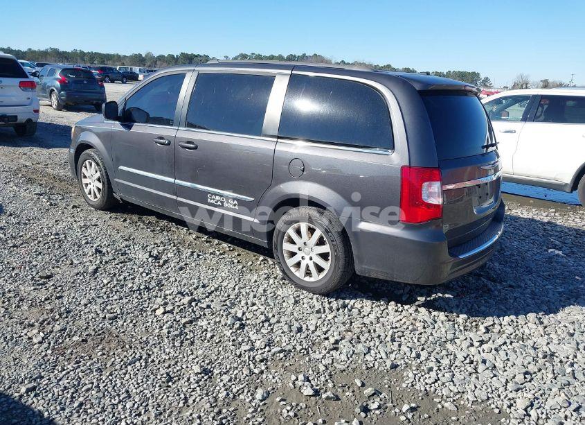 Photo 3 of 2016 Chrysler Town & COUNTRY TOURING (VIN 2C4RC1BGXGR188251)