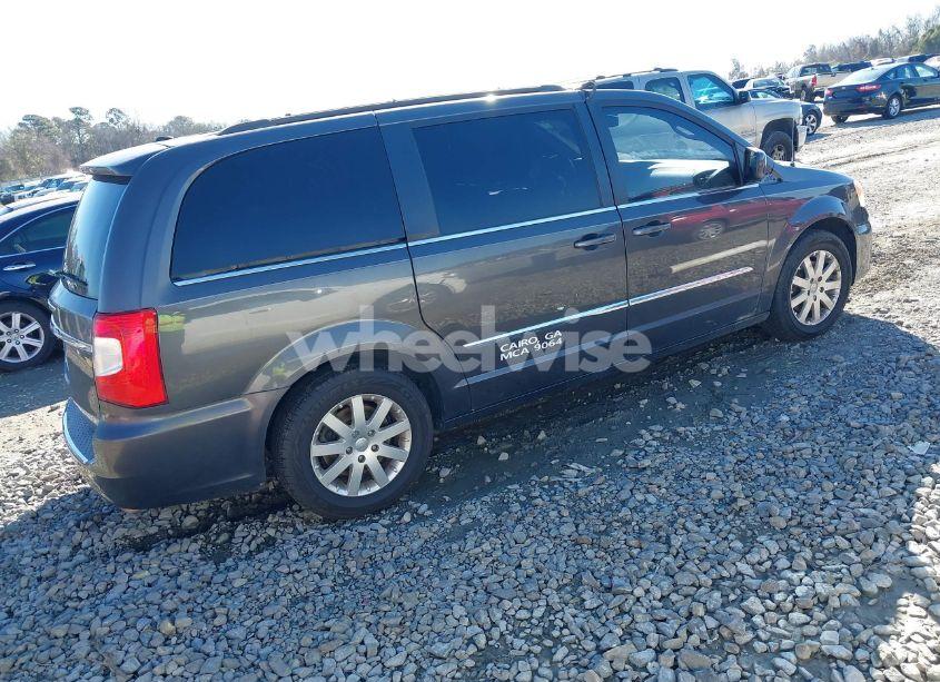 Photo 4 of 2016 Chrysler Town & COUNTRY TOURING (VIN 2C4RC1BGXGR188251)