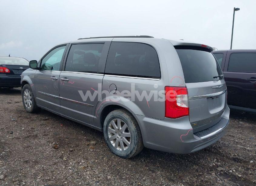 Photo 3 of 2016 Chrysler Town & COUNTRY TOURING (VIN 2C4RC1BGXGR205307)