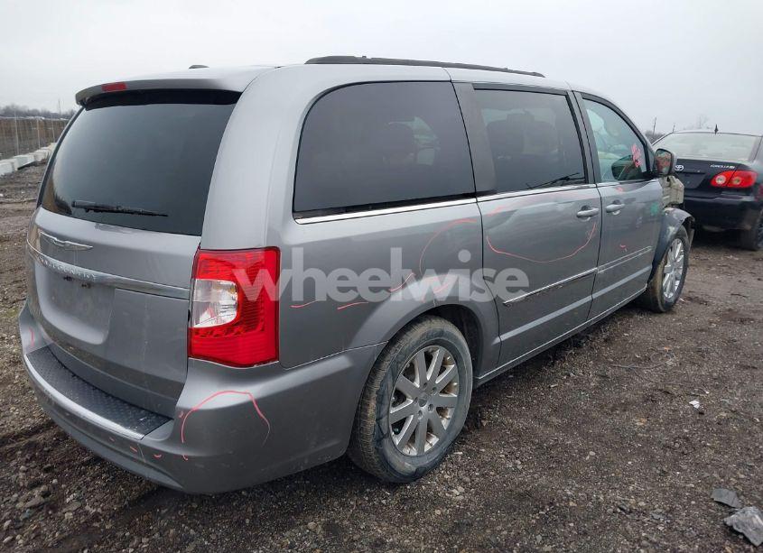 Photo 4 of 2016 Chrysler Town & COUNTRY TOURING (VIN 2C4RC1BGXGR205307)