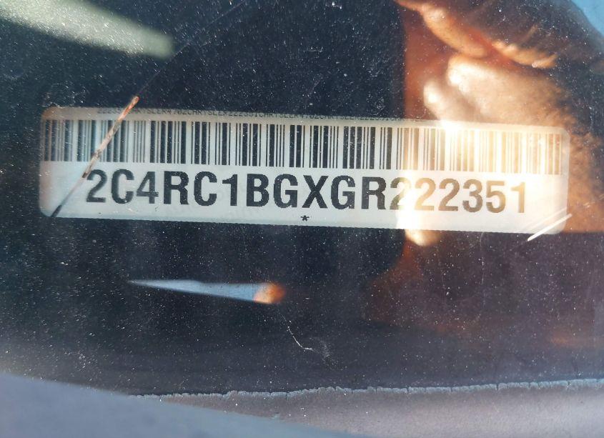 Photo 9 of 2016 Chrysler Town & COUNTRY TOURING (VIN 2C4RC1BGXGR222351)