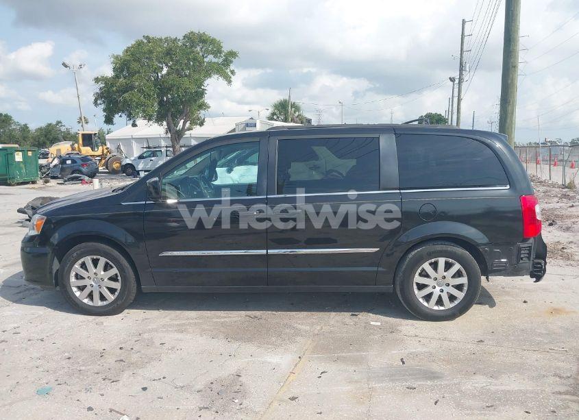 Photo 14 of 2016 Chrysler Town & COUNTRY TOURING (VIN 2C4RC1BGXGR230272)