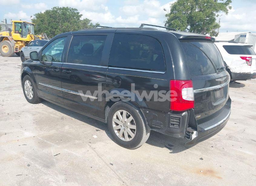 Photo 3 of 2016 Chrysler Town & COUNTRY TOURING (VIN 2C4RC1BGXGR230272)