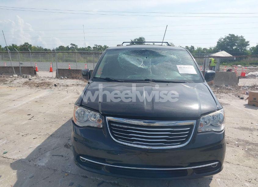 Photo 6 of 2016 Chrysler Town & COUNTRY TOURING (VIN 2C4RC1BGXGR230272)