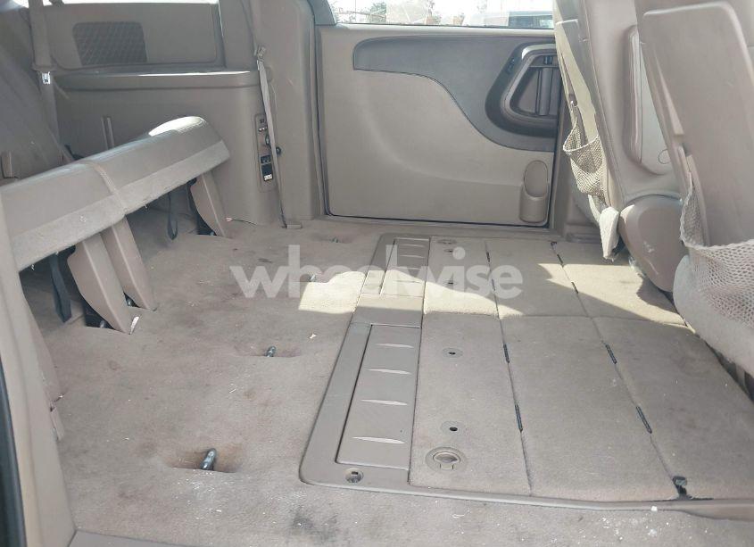 Photo 8 of 2016 Chrysler Town & COUNTRY TOURING (VIN 2C4RC1BGXGR230272)