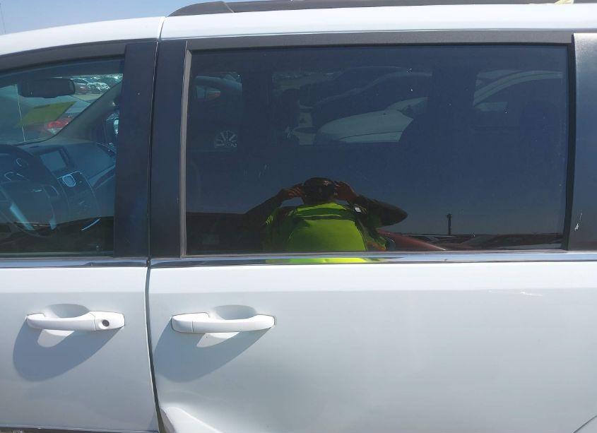 Photo 15 of 2016 Chrysler Town & COUNTRY TOURING (VIN 2C4RC1BGXGR245757)