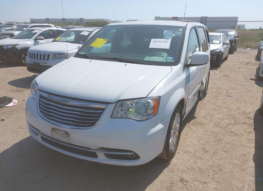 Photo 2 of 2016 Chrysler Town & COUNTRY TOURING (VIN 2C4RC1BGXGR245757)