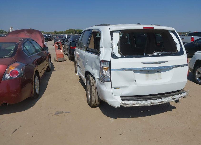 Photo 3 of 2016 Chrysler Town & COUNTRY TOURING (VIN 2C4RC1BGXGR245757)