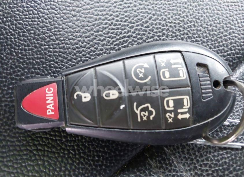 Photo 11 of 2016 Chrysler Town & COUNTRY TOURING (VIN 2C4RC1BGXGR261165)