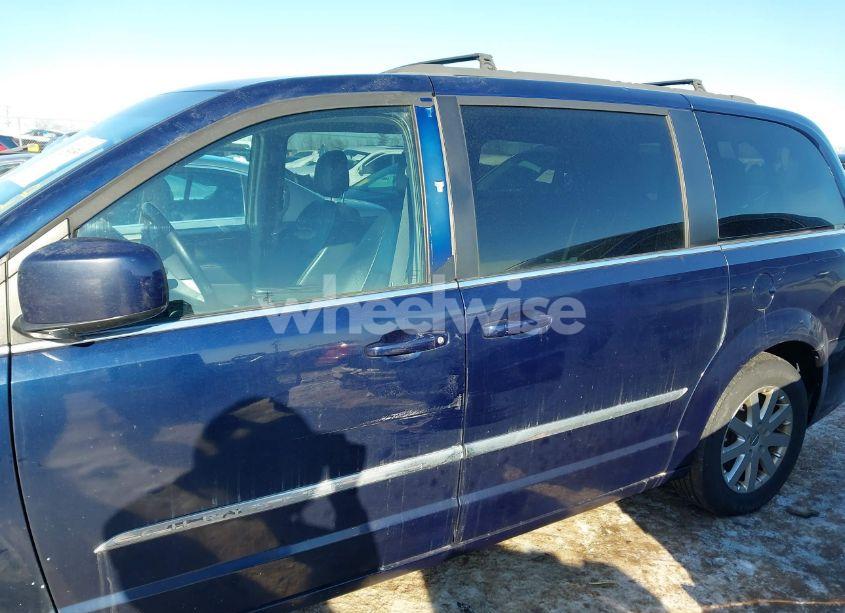 Photo 14 of 2016 Chrysler Town & COUNTRY TOURING (VIN 2C4RC1BGXGR268150)