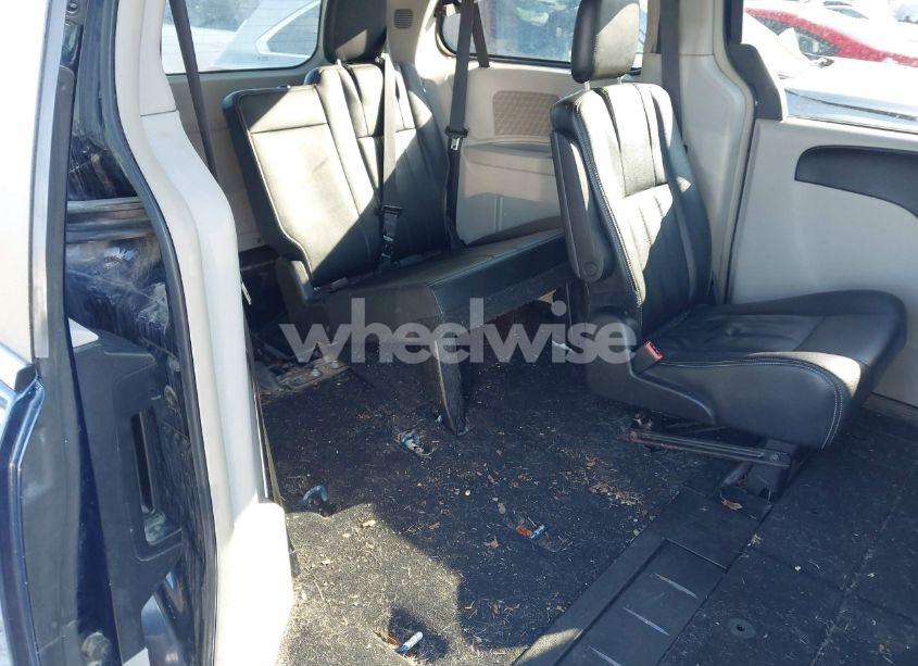 Photo 8 of 2016 Chrysler Town & COUNTRY TOURING (VIN 2C4RC1BGXGR268150)