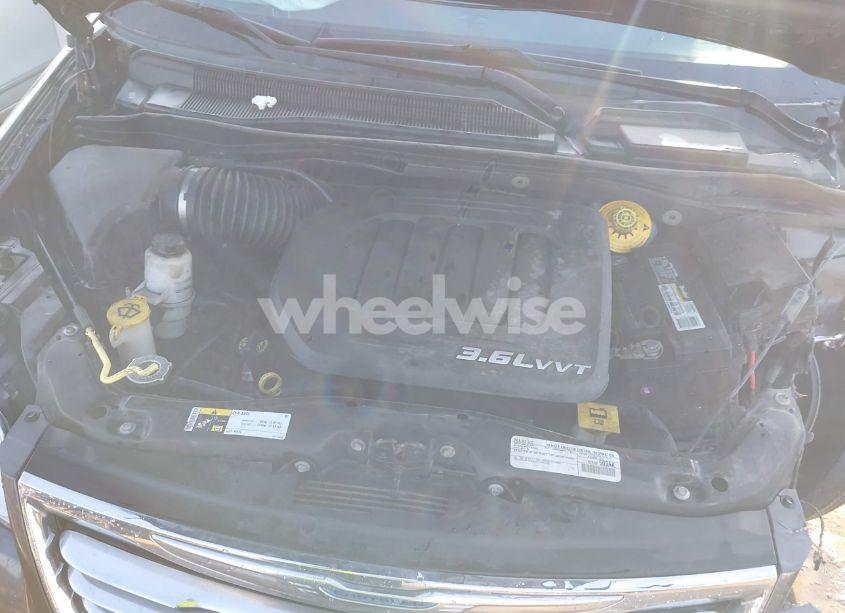 Photo 10 of 2016 Chrysler Town & COUNTRY TOURING (VIN 2C4RC1BGXGR287362)