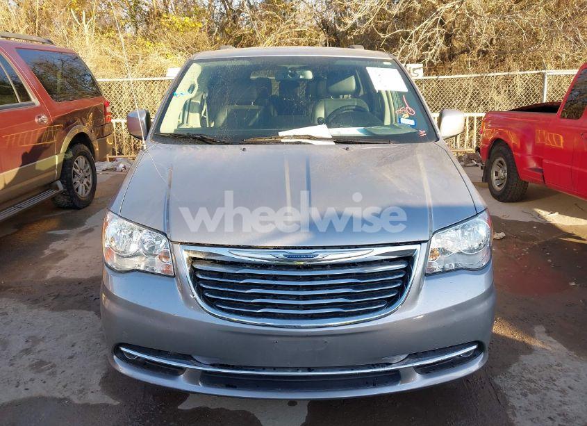 Photo 12 of 2016 Chrysler Town & COUNTRY TOURING (VIN 2C4RC1BGXGR292741)