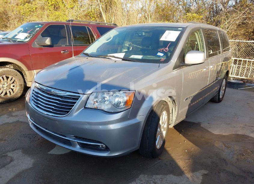 Photo 2 of 2016 Chrysler Town & COUNTRY TOURING (VIN 2C4RC1BGXGR292741)