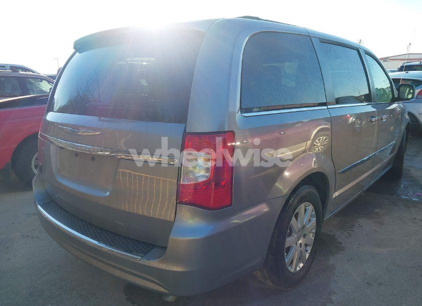 Photo 4 of 2016 Chrysler Town & COUNTRY TOURING (VIN 2C4RC1BGXGR292741)