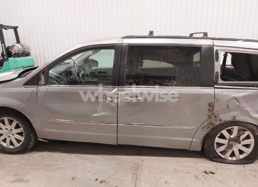 Photo 14 of 2016 Chrysler Town & COUNTRY TOURING (VIN 2C4RC1BGXGR294764)