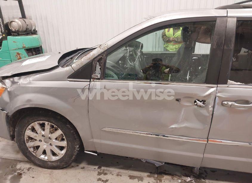 Photo 20 of 2016 Chrysler Town & COUNTRY TOURING (VIN 2C4RC1BGXGR294764)