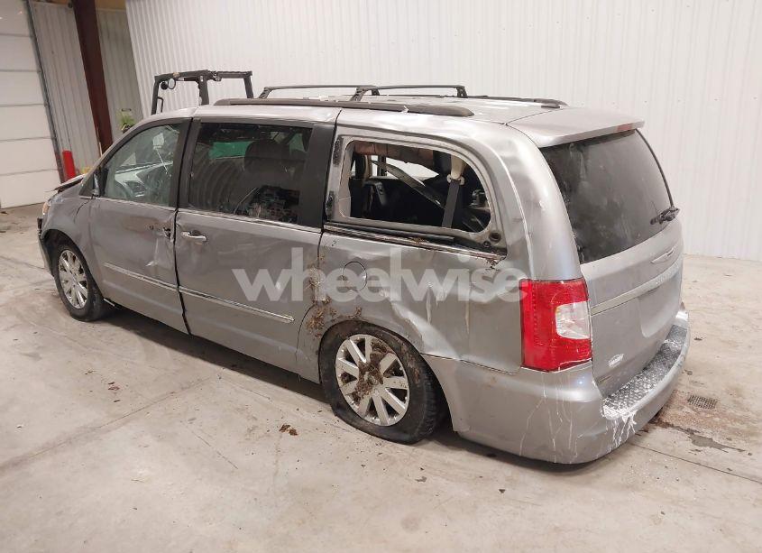 Photo 3 of 2016 Chrysler Town & COUNTRY TOURING (VIN 2C4RC1BGXGR294764)