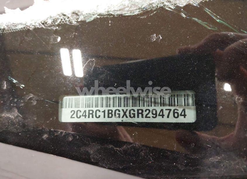 Photo 9 of 2016 Chrysler Town & COUNTRY TOURING (VIN 2C4RC1BGXGR294764)