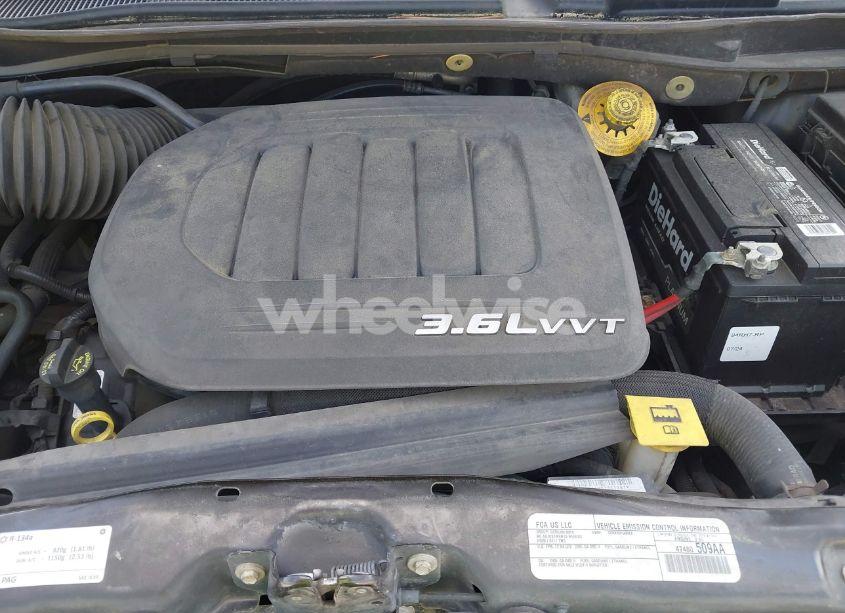 Photo 10 of 2016 Chrysler Town & COUNTRY TOURING (VIN 2C4RC1BGXGR299799)