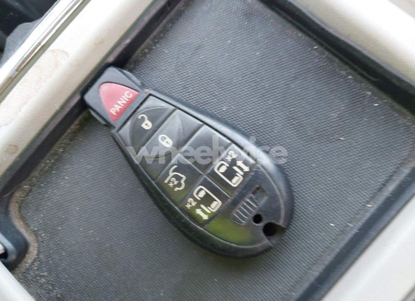 Photo 11 of 2016 Chrysler Town & COUNTRY TOURING (VIN 2C4RC1BGXGR299799)