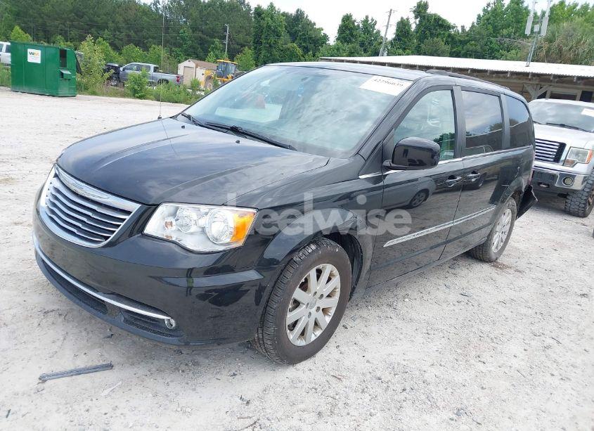 Photo 2 of 2016 Chrysler Town & COUNTRY TOURING (VIN 2C4RC1BGXGR299799)