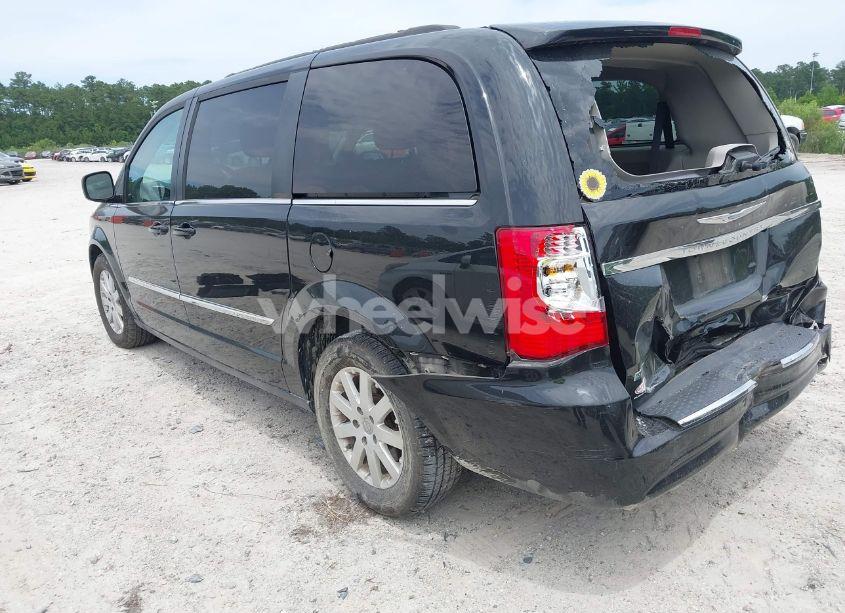 Photo 3 of 2016 Chrysler Town & COUNTRY TOURING (VIN 2C4RC1BGXGR299799)