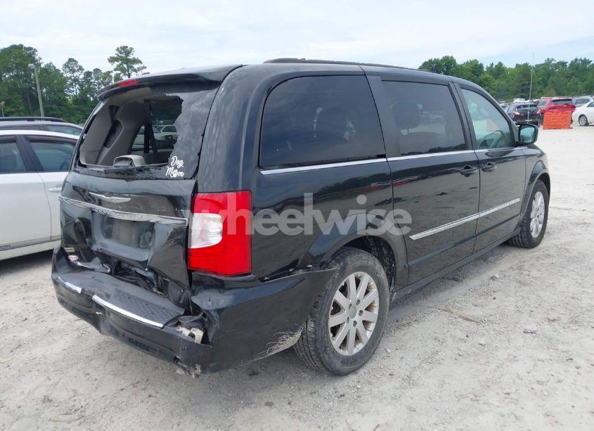 Photo 4 of 2016 Chrysler Town & COUNTRY TOURING (VIN 2C4RC1BGXGR299799)