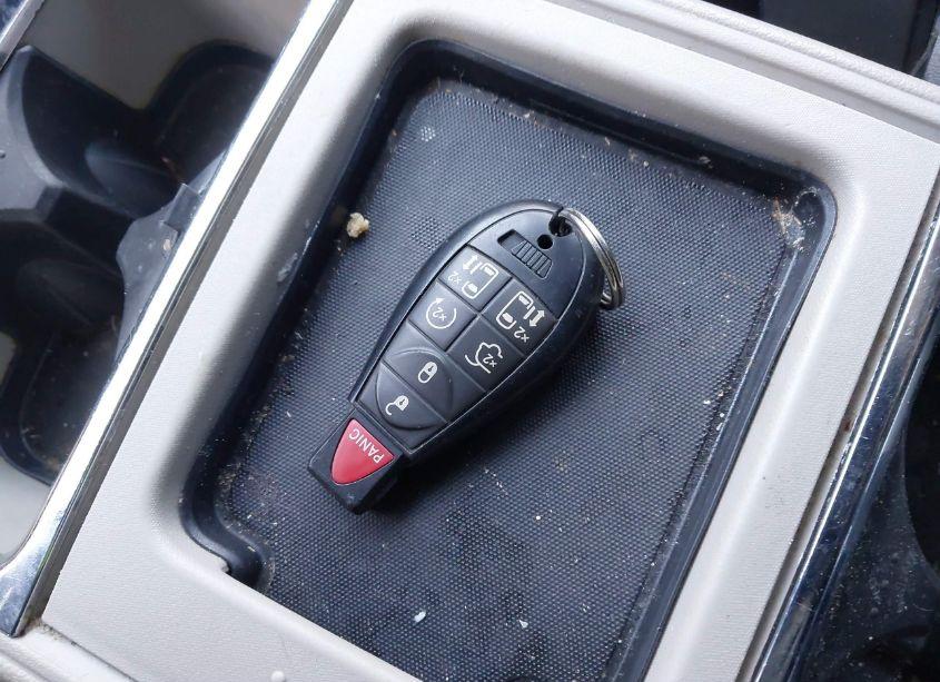 Photo 11 of 2016 Chrysler Town & COUNTRY TOURING (VIN 2C4RC1BGXGR305892)