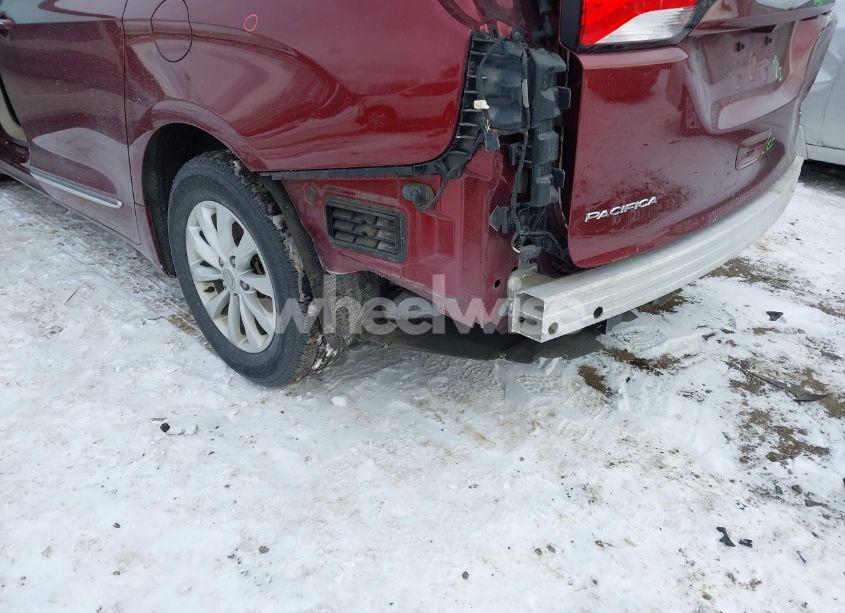 Photo 6 of 2017 Chrysler Pacifica TOURING-L (VIN 2C4RC1BGXHR520593)