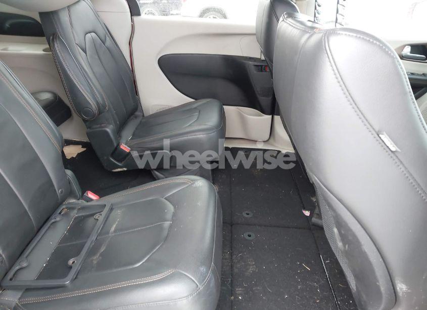 Photo 8 of 2017 Chrysler Pacifica TOURING-L (VIN 2C4RC1BGXHR520593)